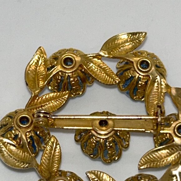Vintage Gold-Tone Brooch With Blue Crackle Glass Stones & Leaf Design Rivet Set - Picture 11 of 16